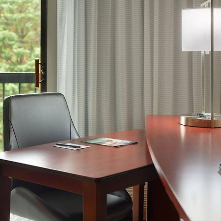 Courtyard By Marriott Raleigh Cary Hotell Eksteriør bilde