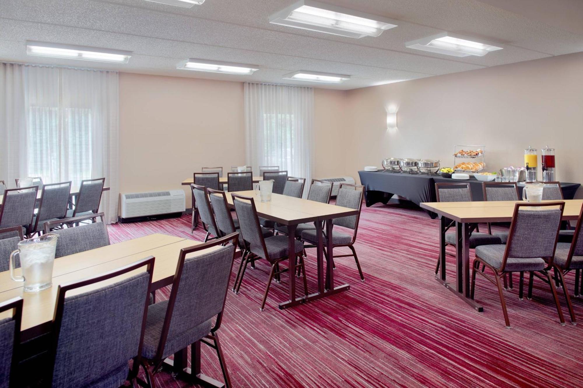Courtyard By Marriott Raleigh Cary Hotell Eksteriør bilde