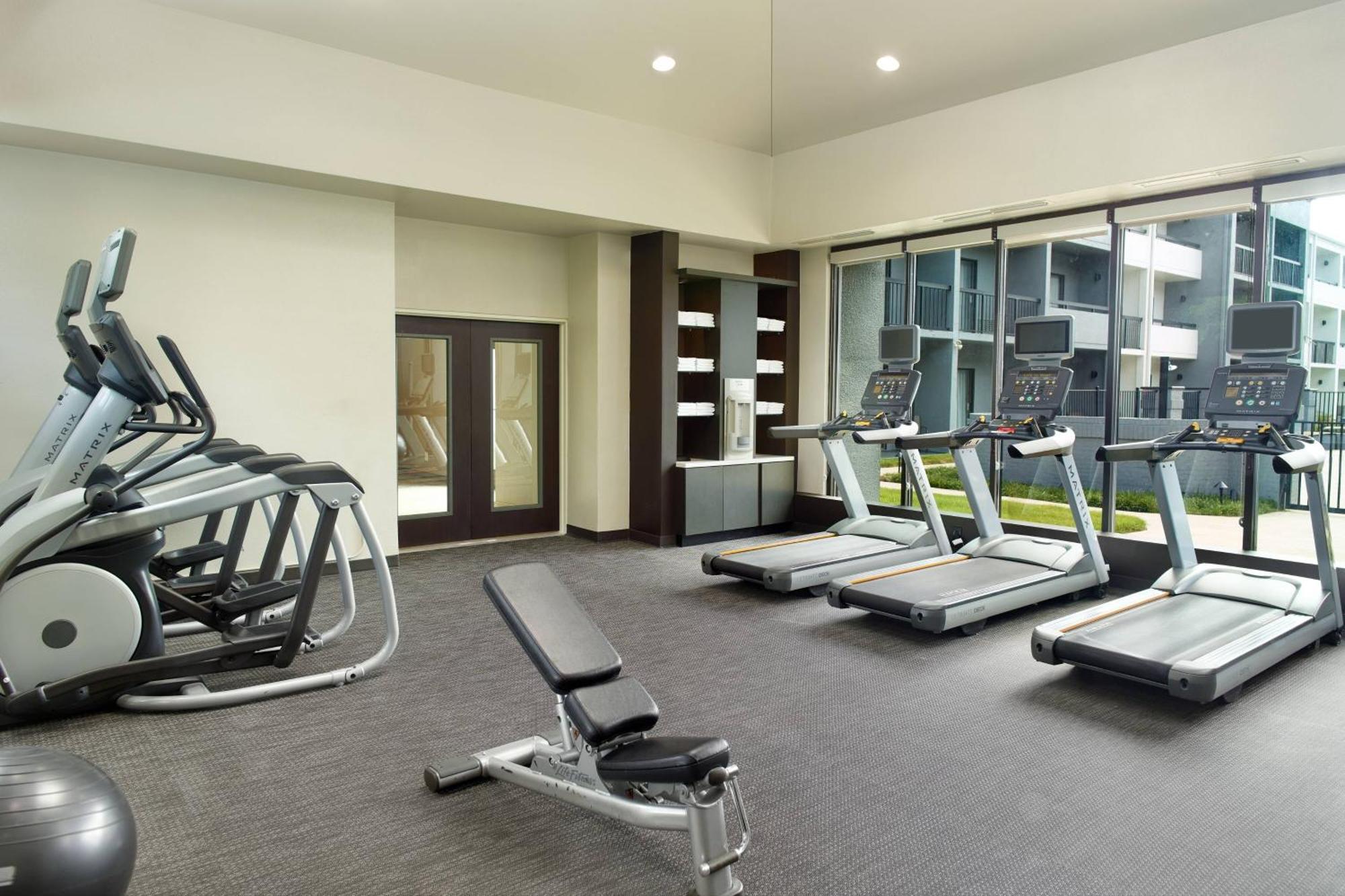 Courtyard By Marriott Raleigh Cary Hotell Eksteriør bilde