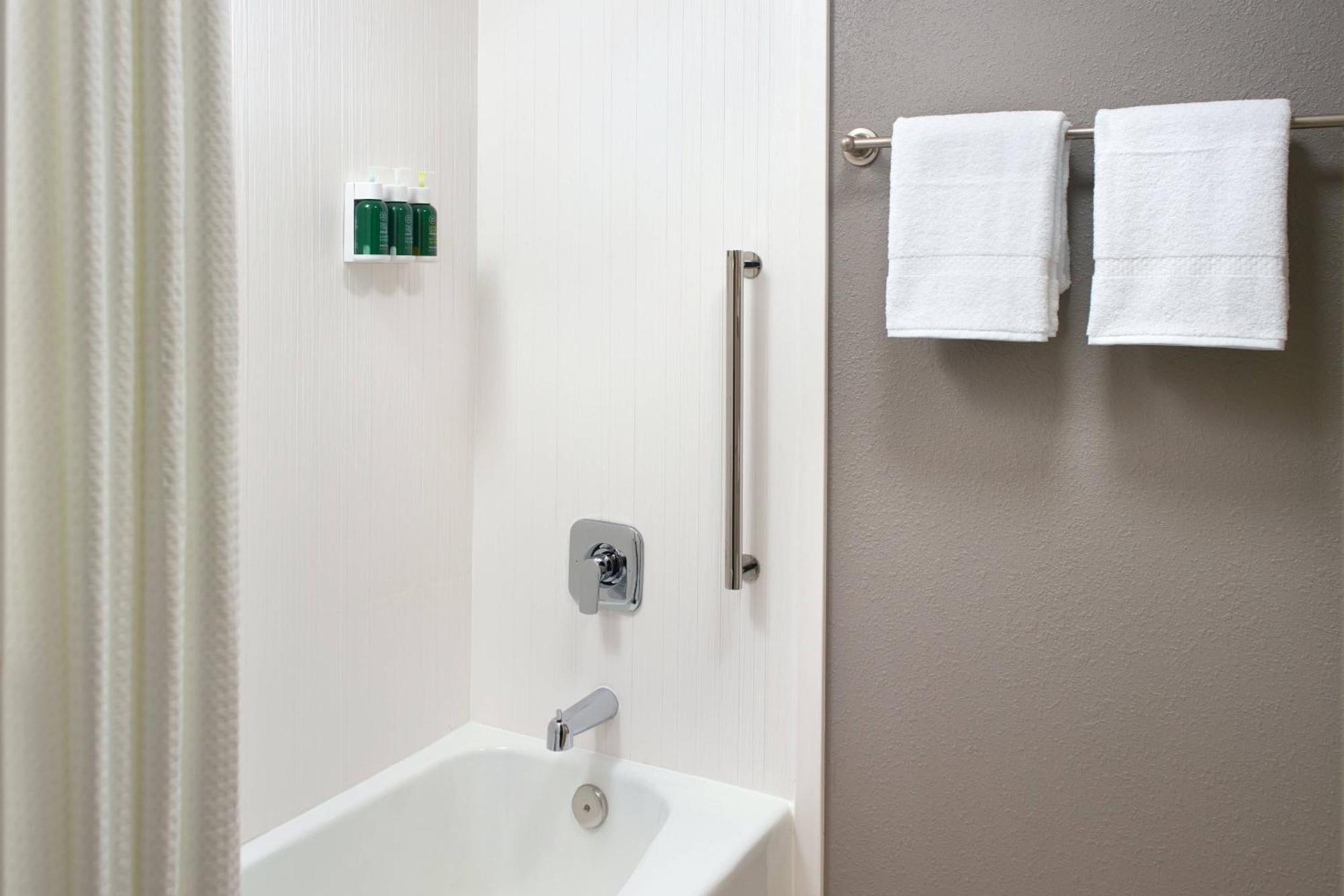 Courtyard By Marriott Raleigh Cary Hotell Eksteriør bilde