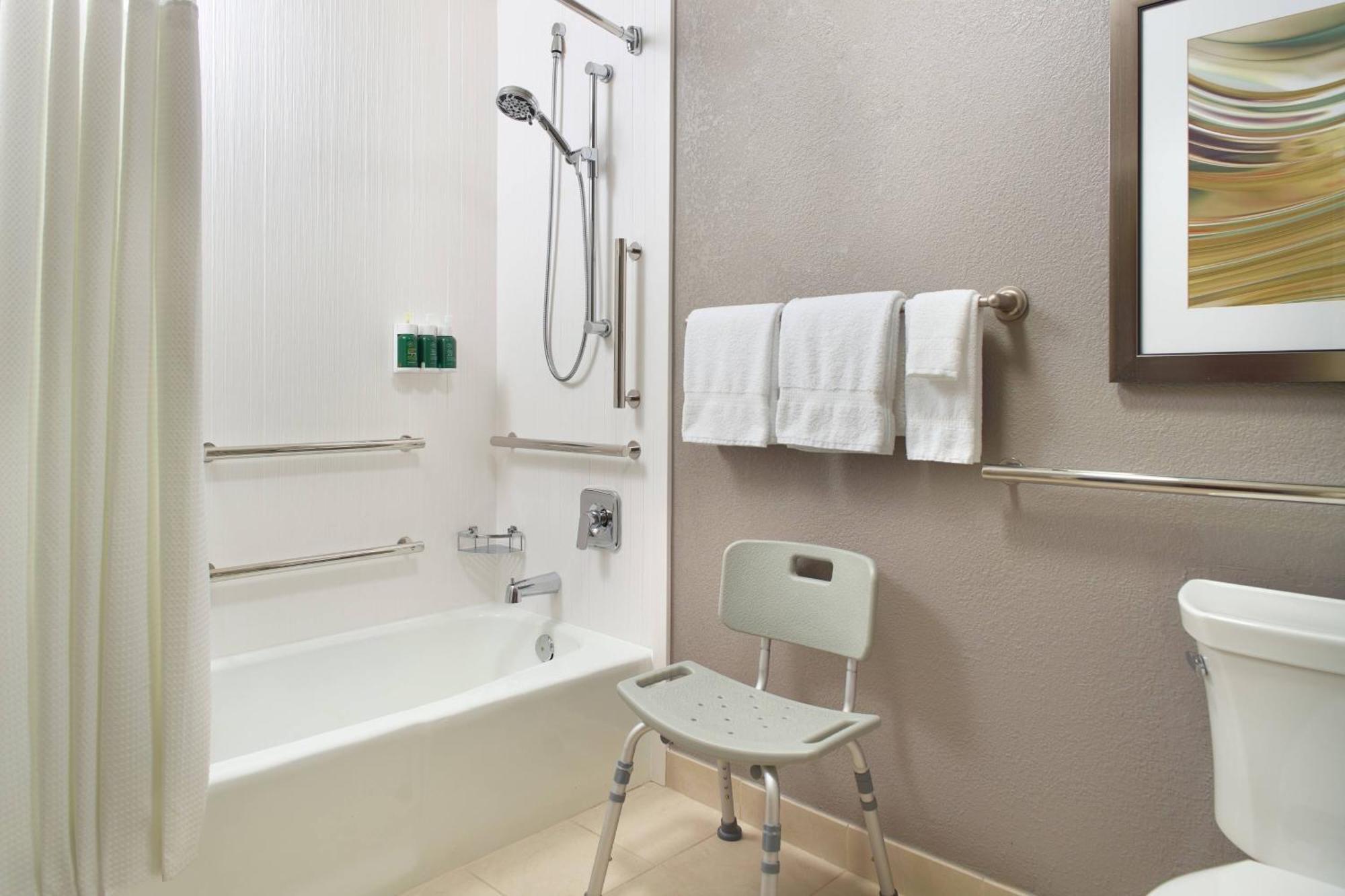 Courtyard By Marriott Raleigh Cary Hotell Eksteriør bilde