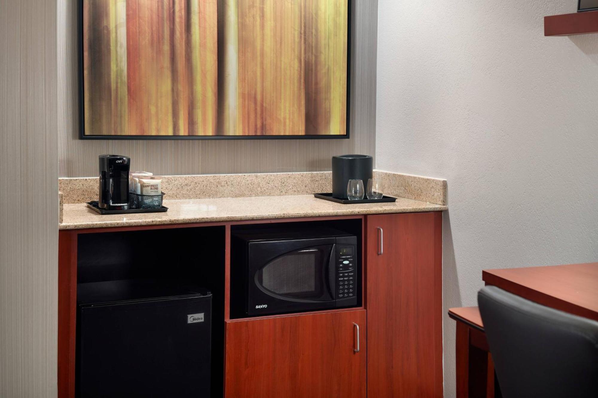 Courtyard By Marriott Raleigh Cary Hotell Eksteriør bilde