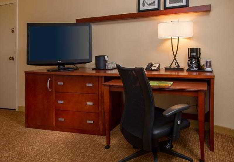 Courtyard By Marriott Raleigh Cary Hotell Eksteriør bilde