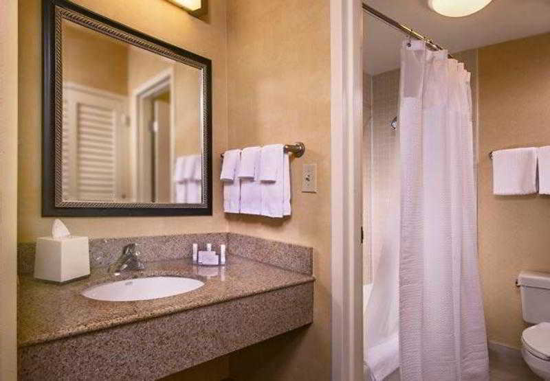 Courtyard By Marriott Raleigh Cary Hotell Eksteriør bilde