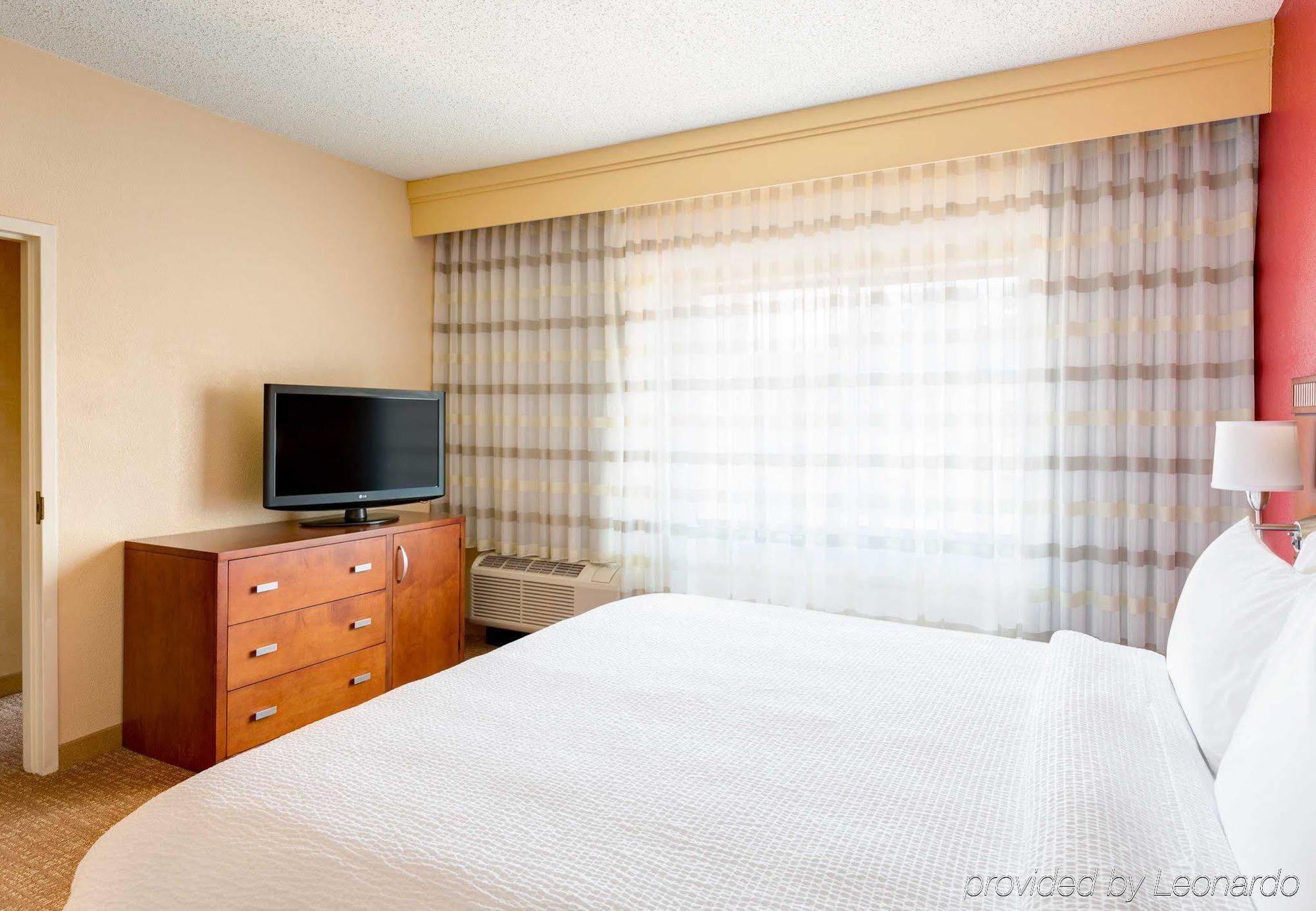 Courtyard By Marriott Raleigh Cary Hotell Eksteriør bilde