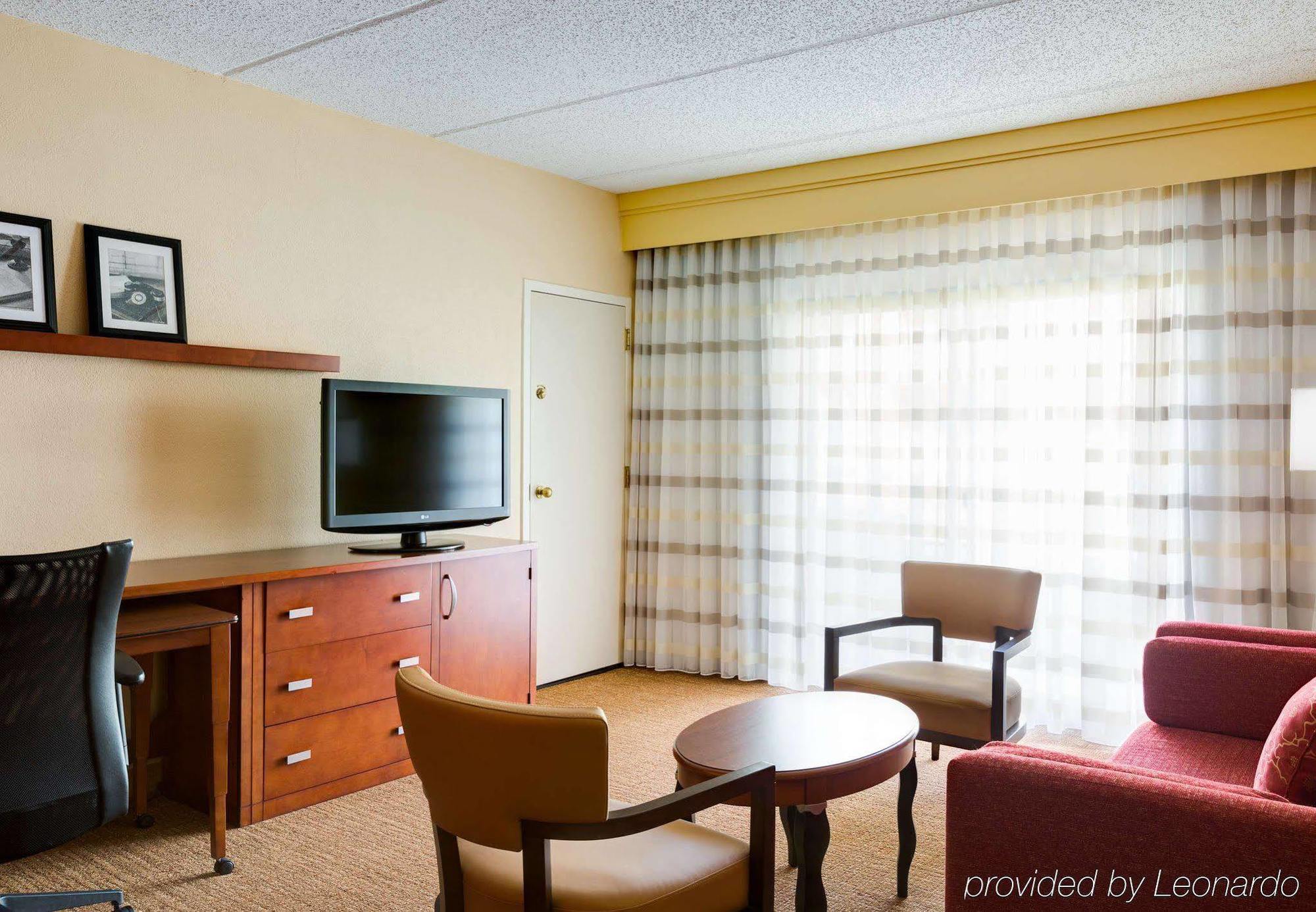 Courtyard By Marriott Raleigh Cary Hotell Eksteriør bilde
